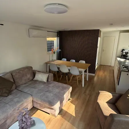 Veluwe Wellness With Private Hottub And Sauna - Family House With Fenced Garden - Veluwe Appartement Putten